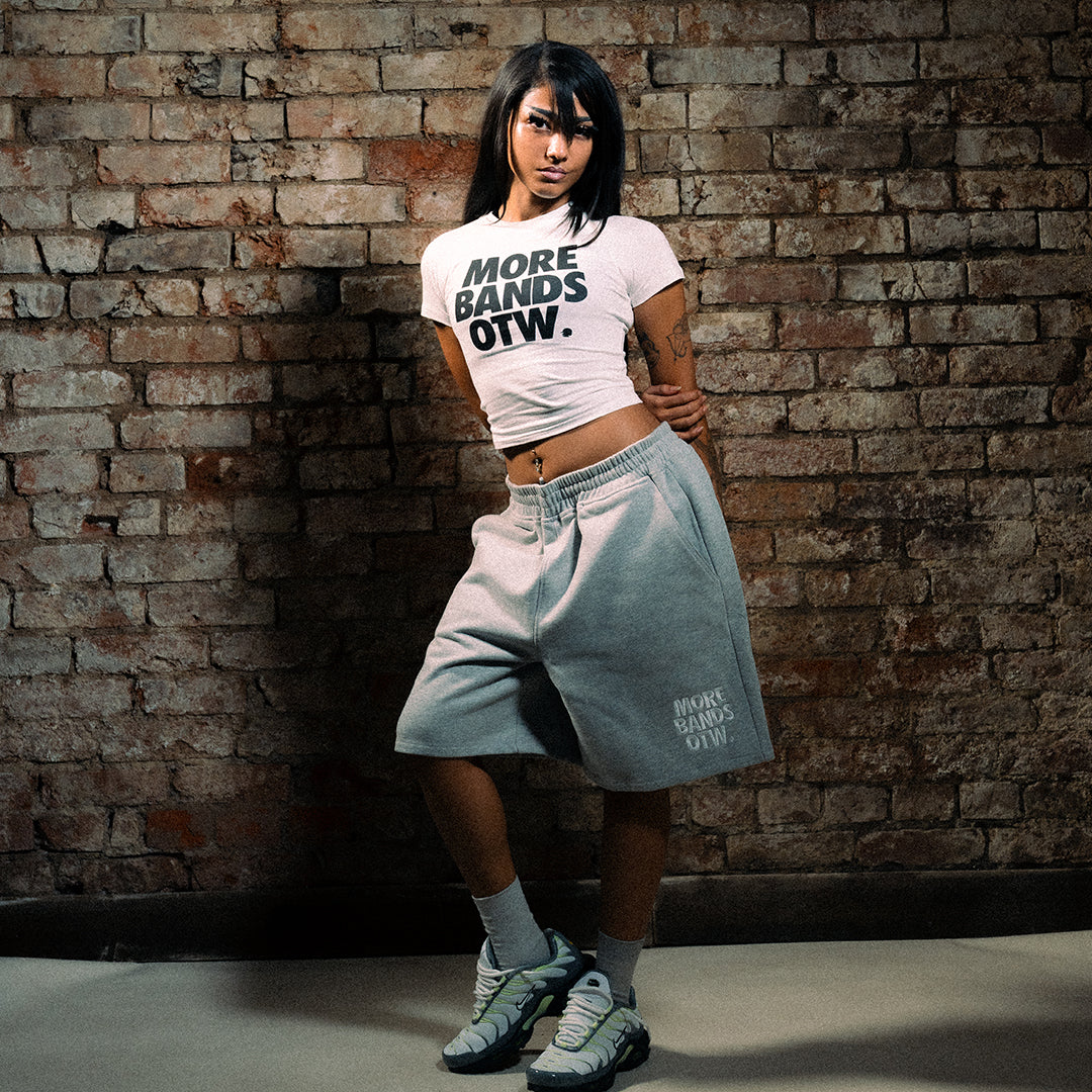 MORE BANDS WOMENS CROP